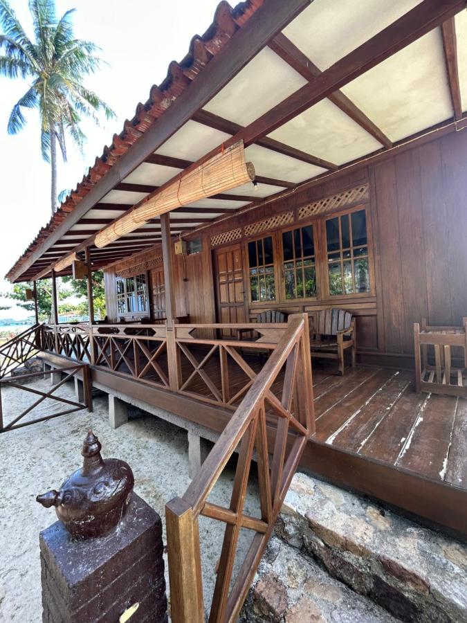 Dewa Daru Resort Îles Îles Karimunjawa Extérieur photo