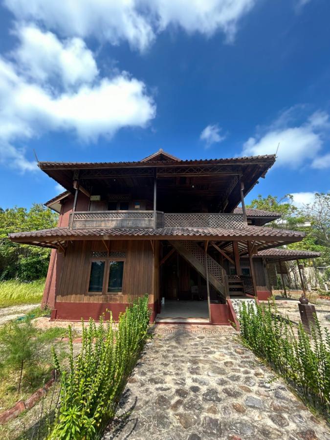 Dewa Daru Resort Îles Îles Karimunjawa Extérieur photo