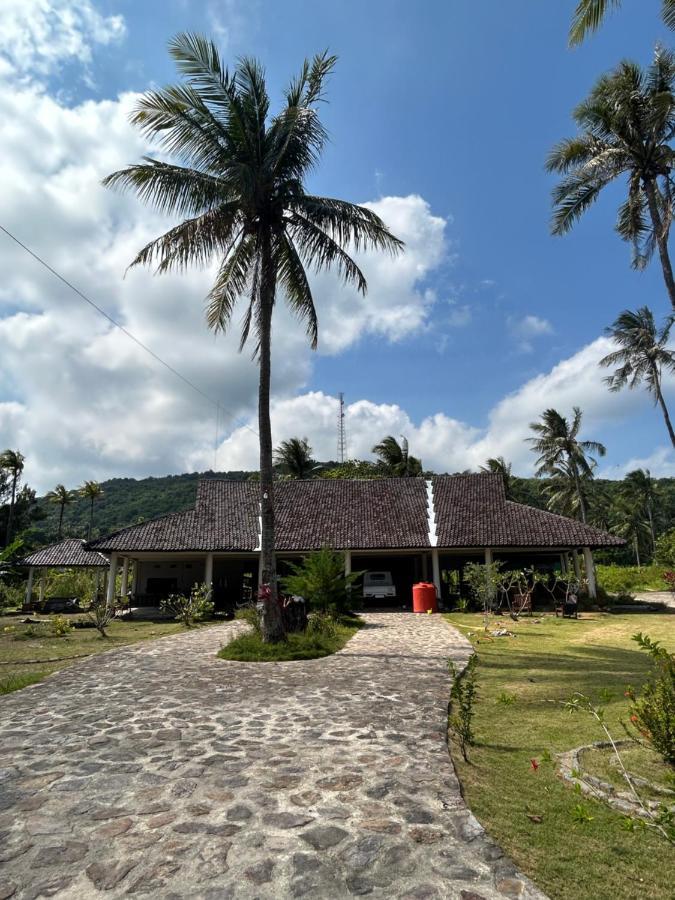 Dewa Daru Resort Îles Îles Karimunjawa Extérieur photo