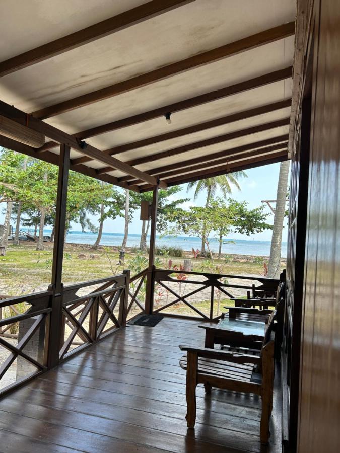 Dewa Daru Resort Îles Îles Karimunjawa Extérieur photo