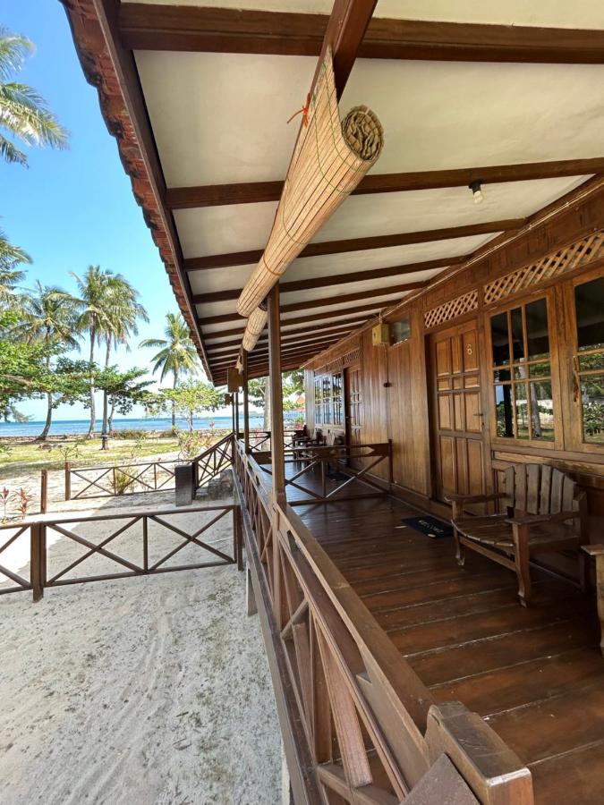 Dewa Daru Resort Îles Îles Karimunjawa Extérieur photo