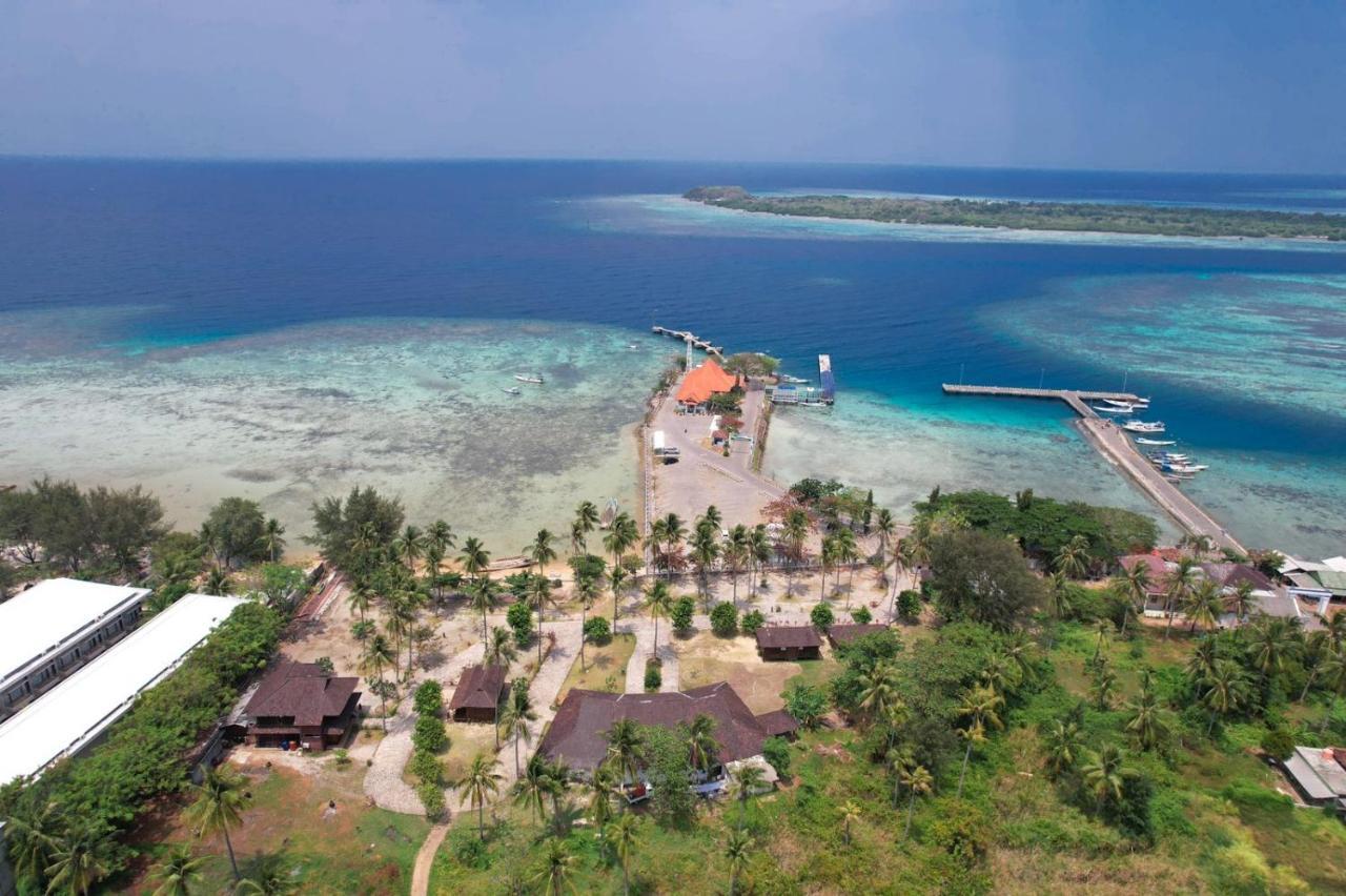 Dewa Daru Resort Îles Îles Karimunjawa Extérieur photo